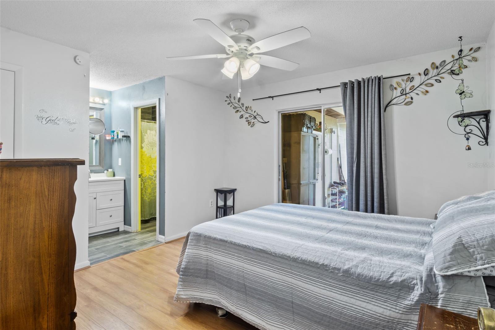 ELOISE WOODS EAST LAKE MARIAM UNIT - Residential