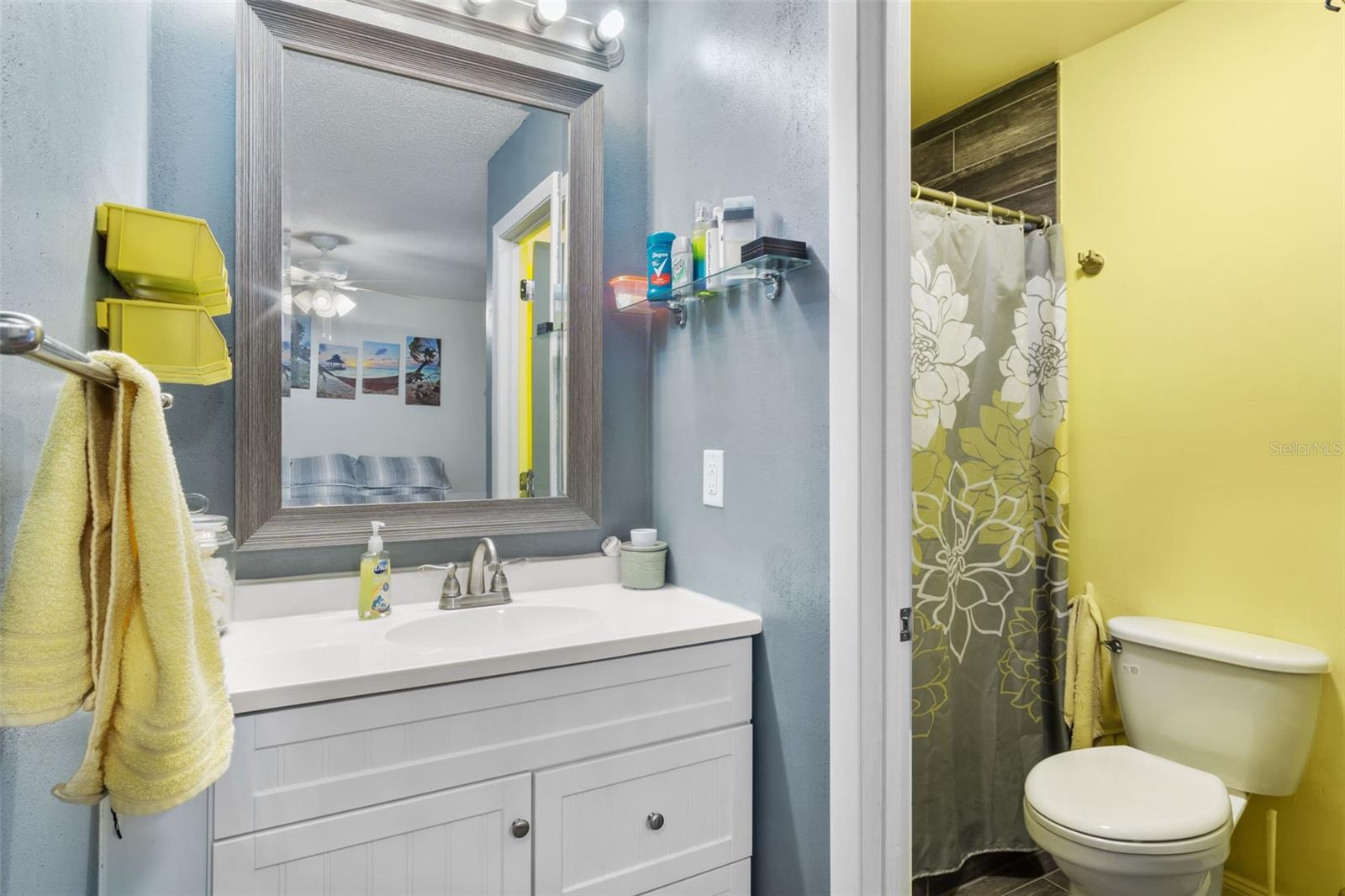 ELOISE WOODS EAST LAKE MARIAM UNIT - Residential