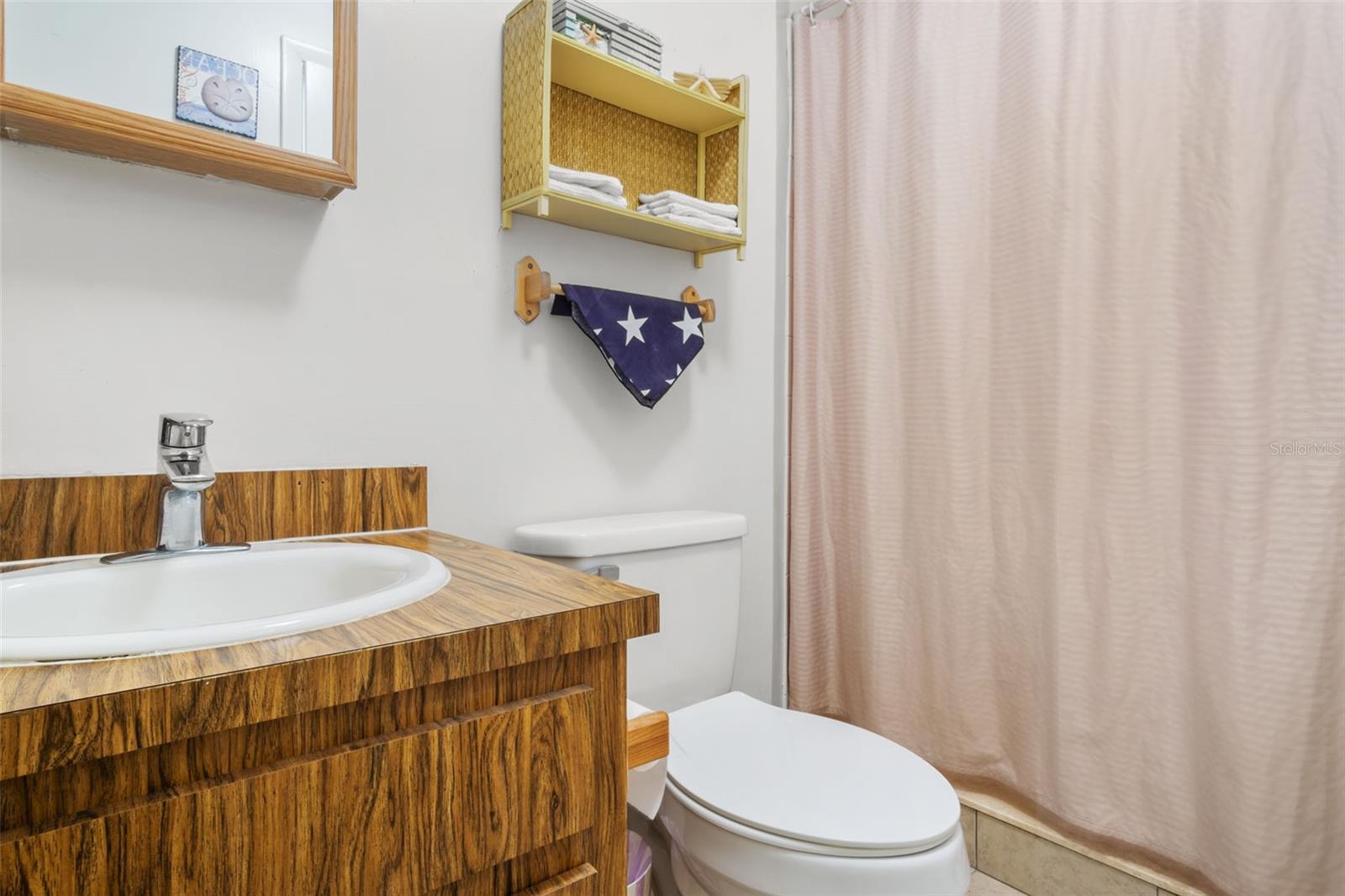 ELOISE WOODS EAST LAKE MARIAM UNIT - Residential