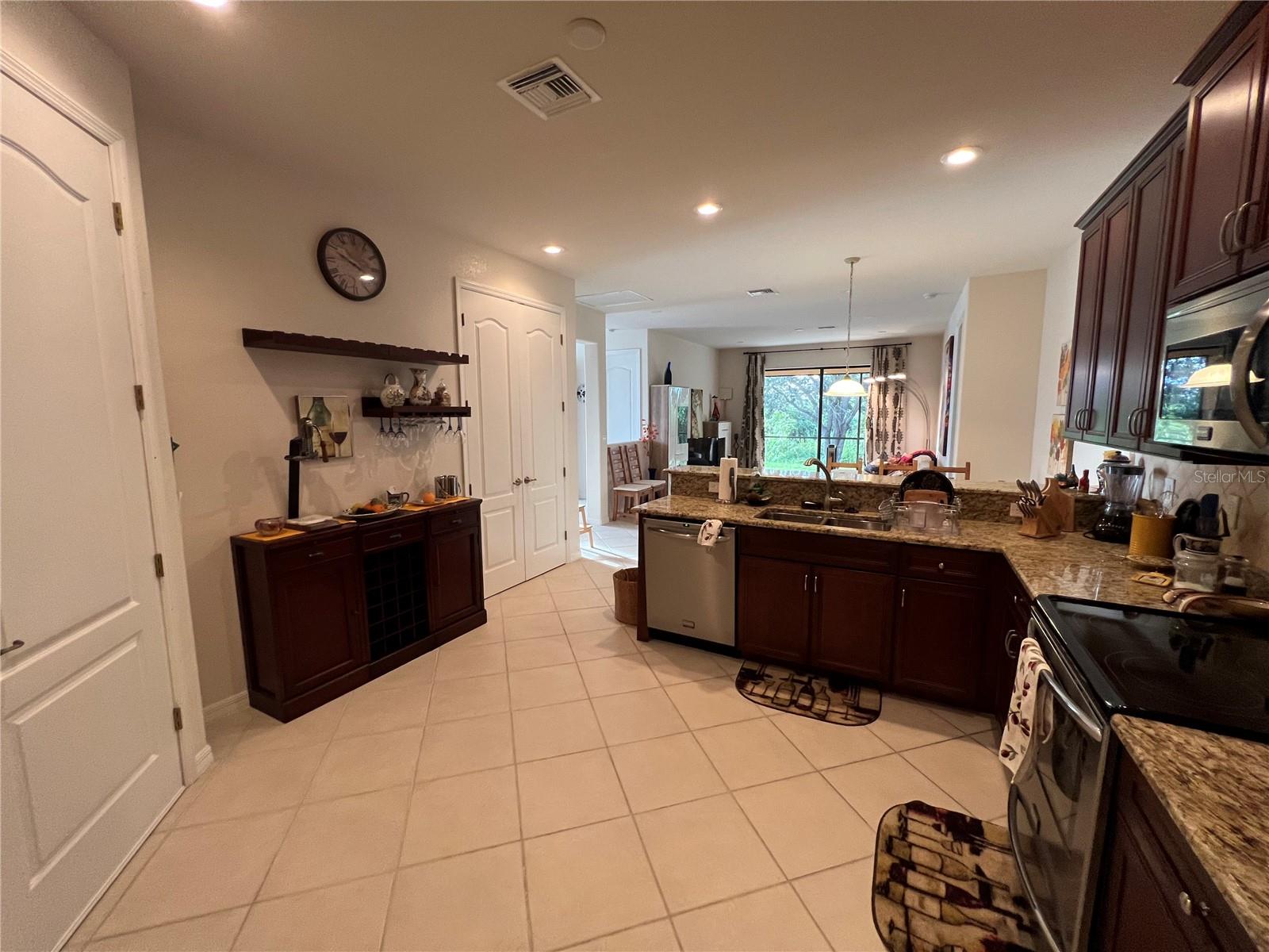 ROTONDA LAKES - Residential Lease