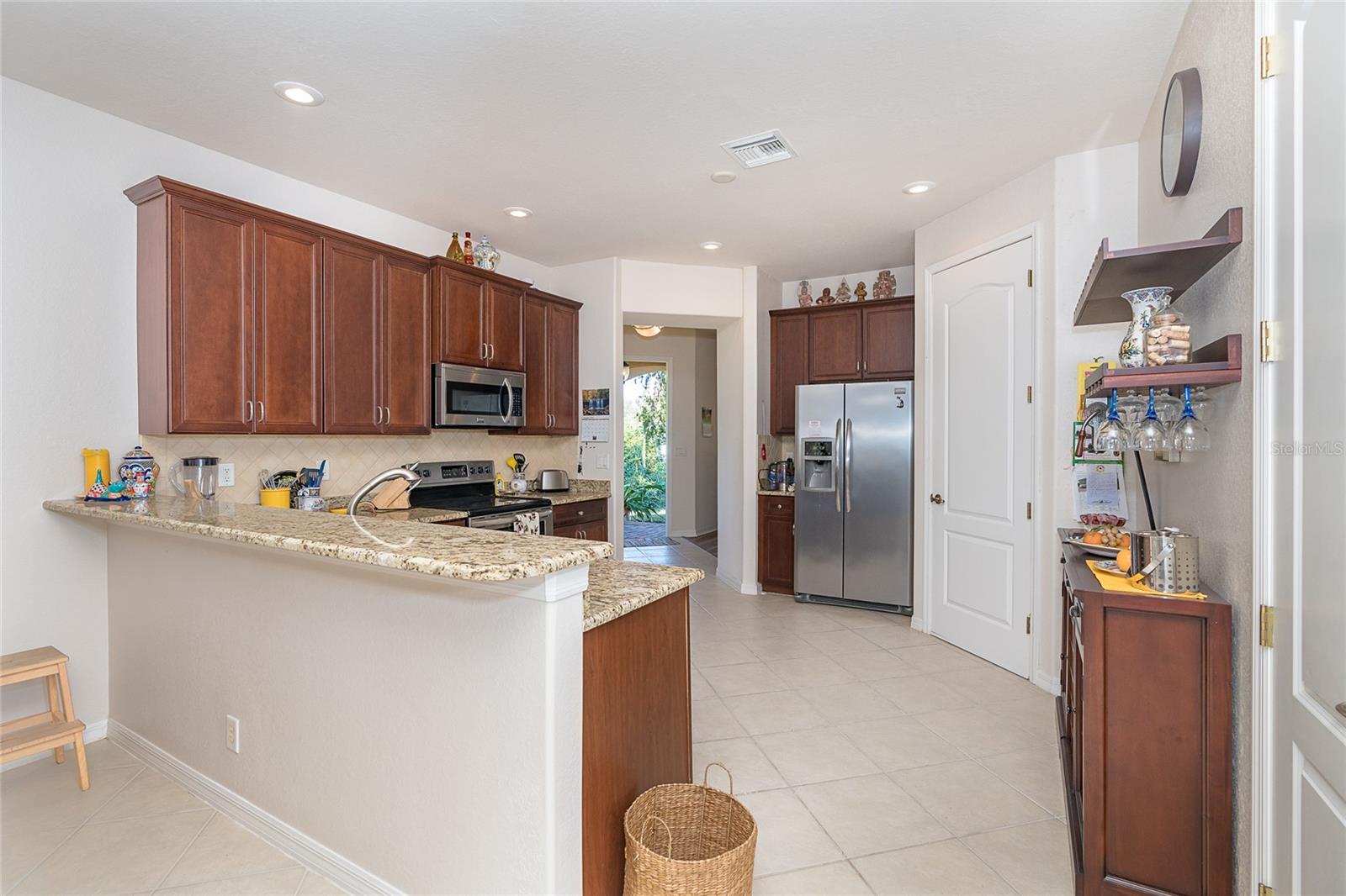 ROTONDA LAKES - Residential Lease