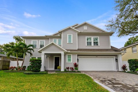 Photo of 3920 W Tacon Street, Tampa, FL 33629 (MLS # TB8461323)