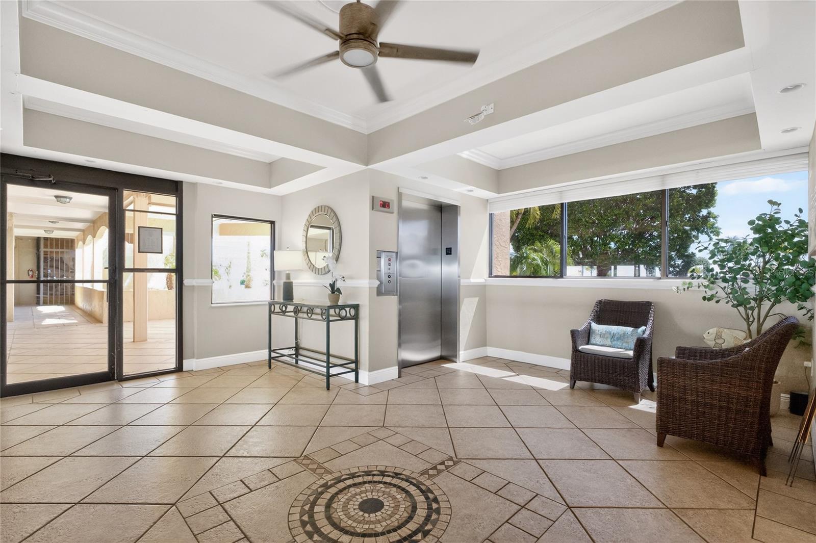 LAVISTA CONDO - Residential