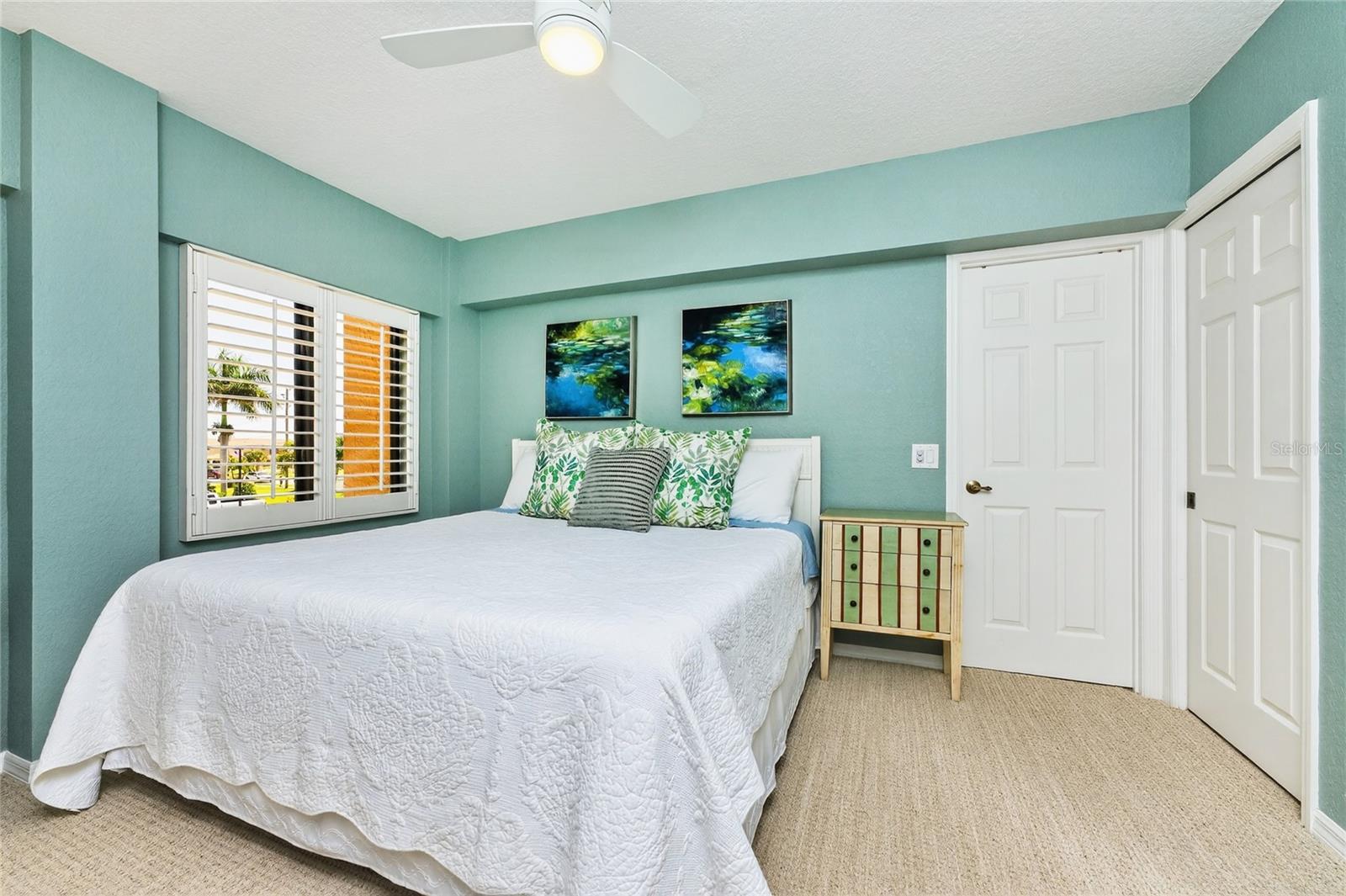 LAVISTA CONDO - Residential