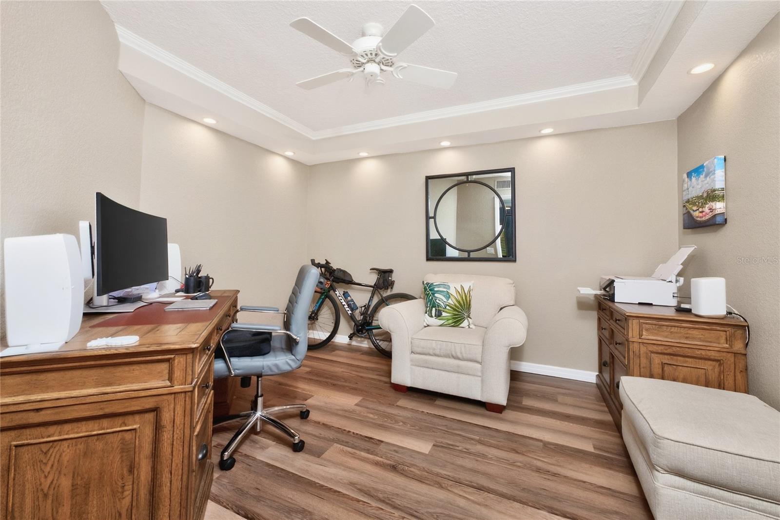 LAVISTA CONDO - Residential