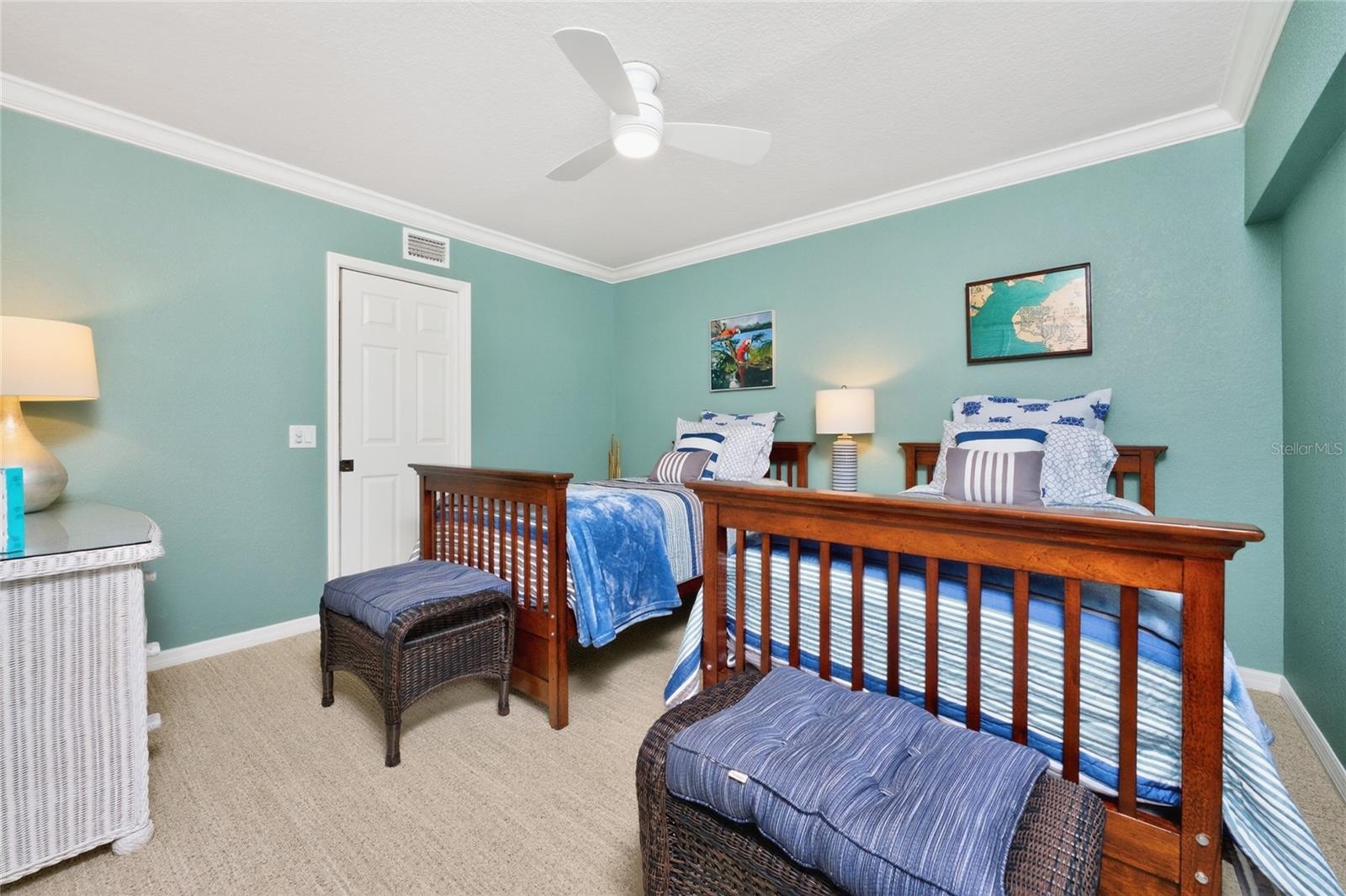 LAVISTA CONDO - Residential