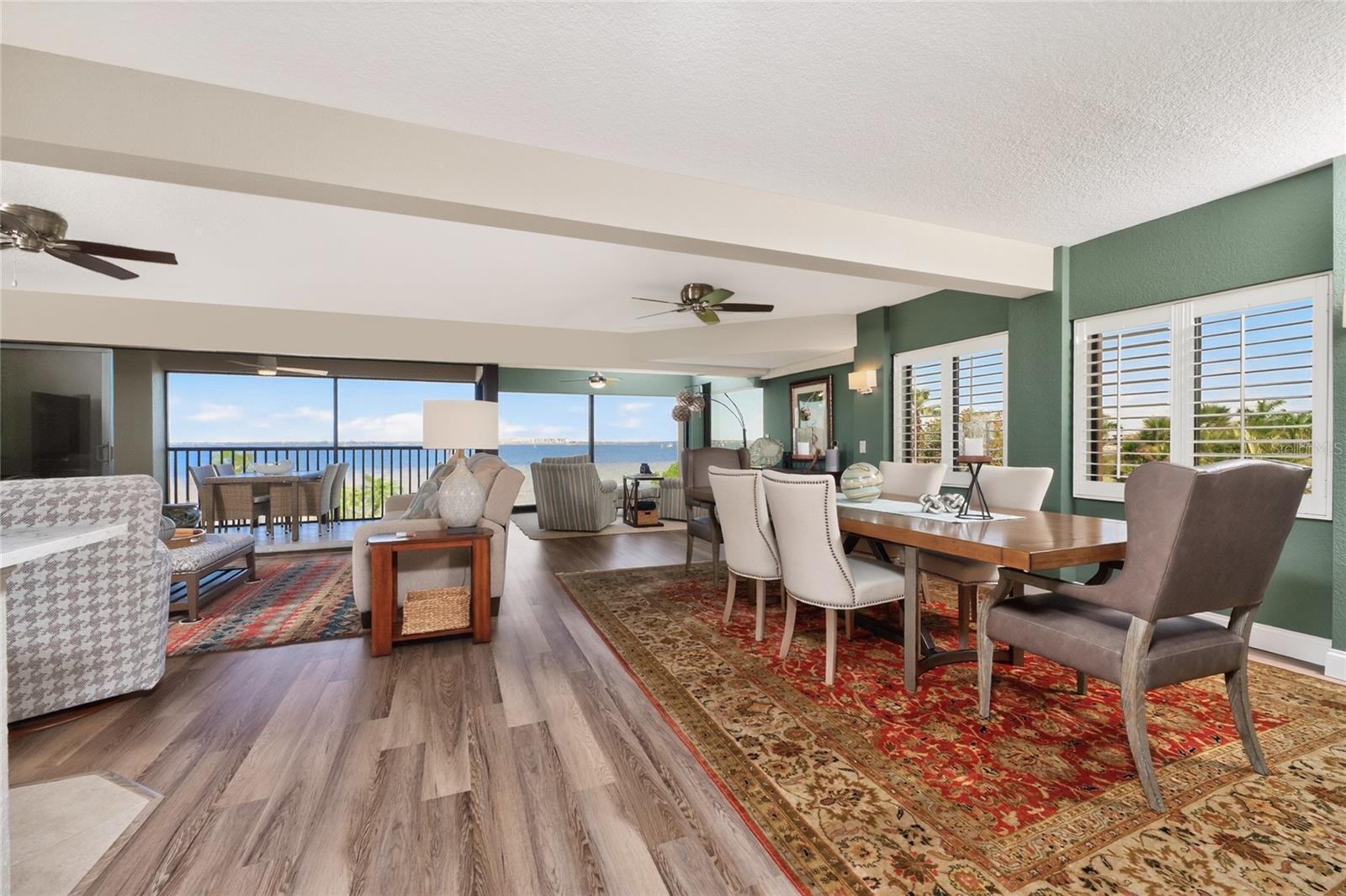 LAVISTA CONDO - Residential