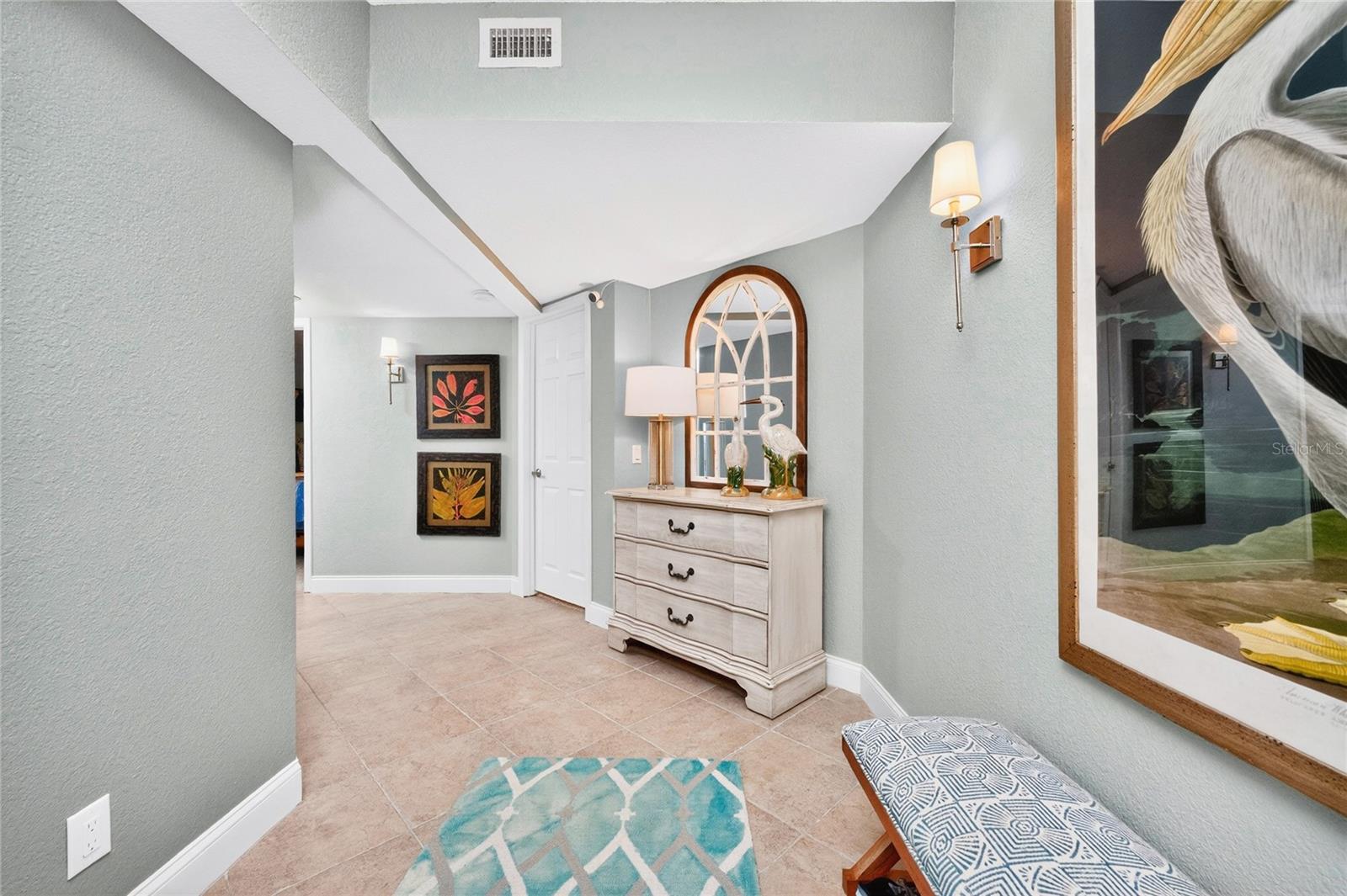 LAVISTA CONDO - Residential