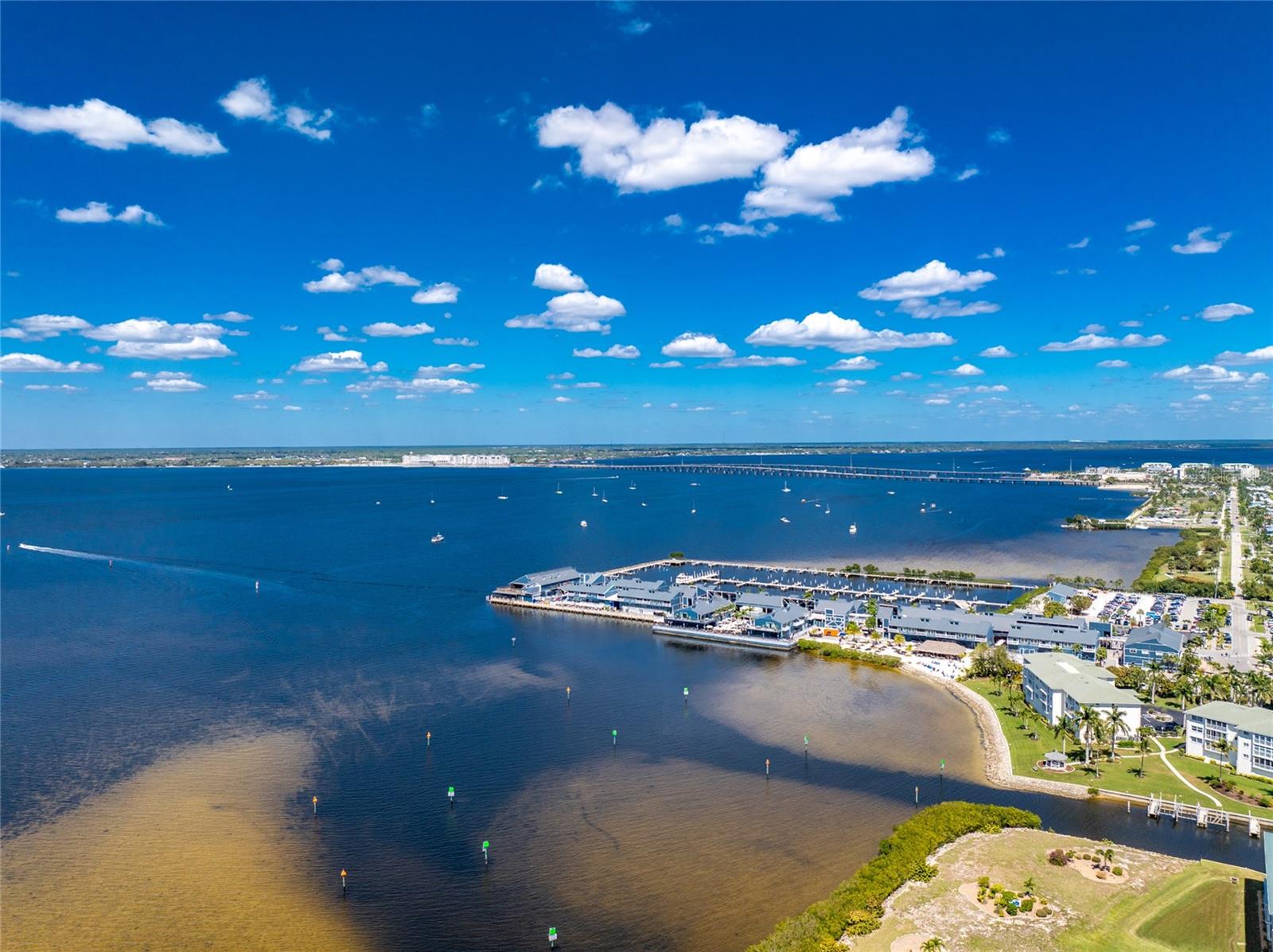 LAVISTA CONDO - Residential