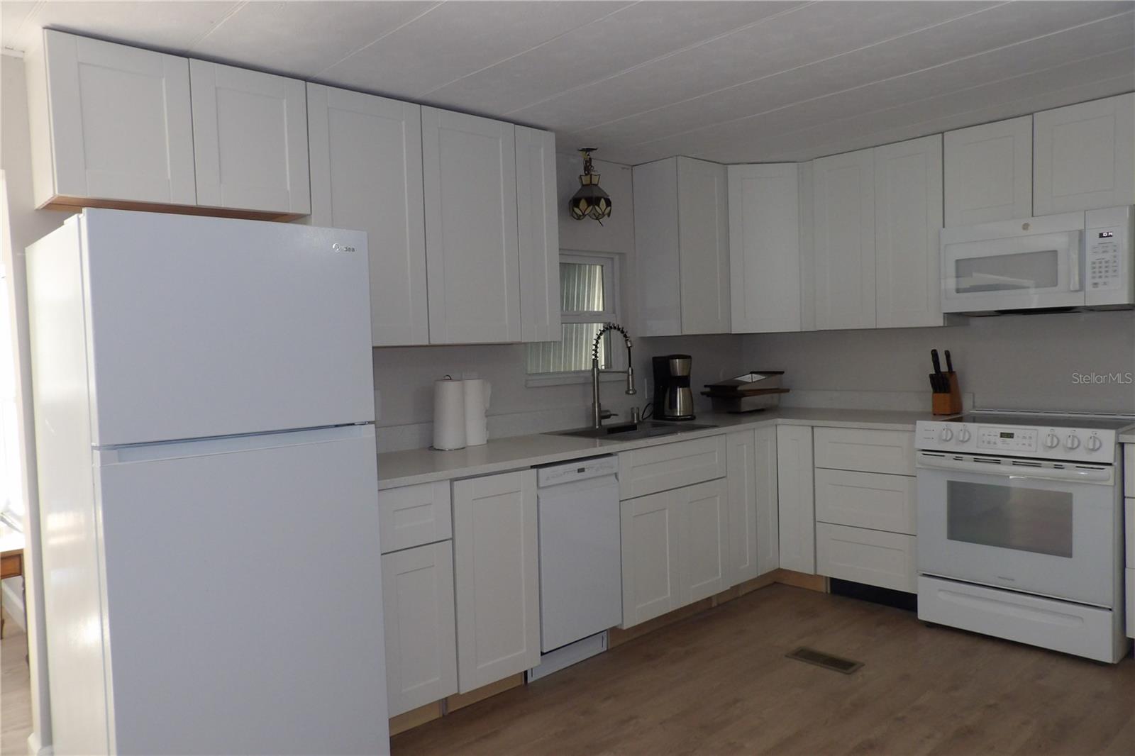 SENATE MANOR UNREC - Residential