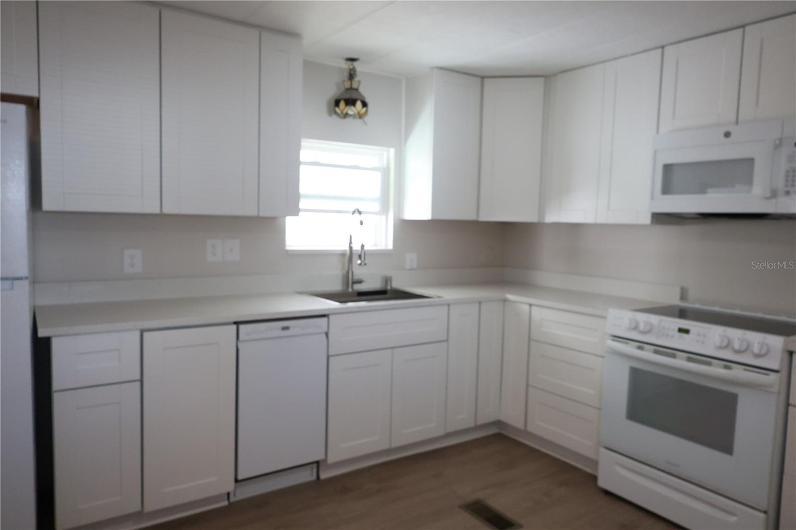 SENATE MANOR UNREC - Residential