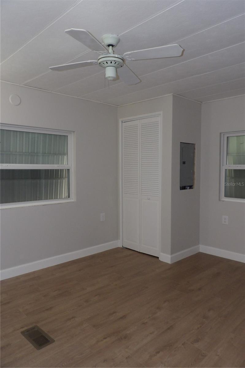 SENATE MANOR UNREC - Residential