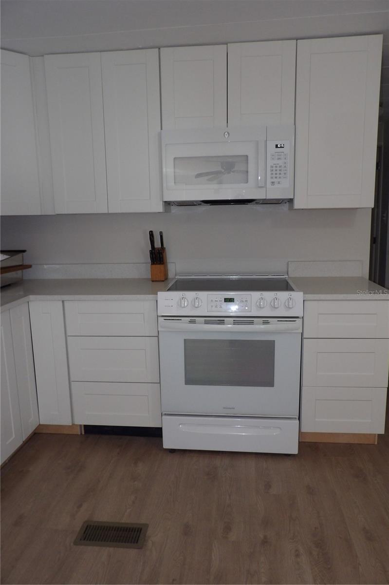 SENATE MANOR UNREC - Residential