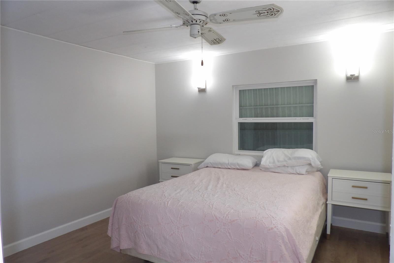 SENATE MANOR UNREC - Residential