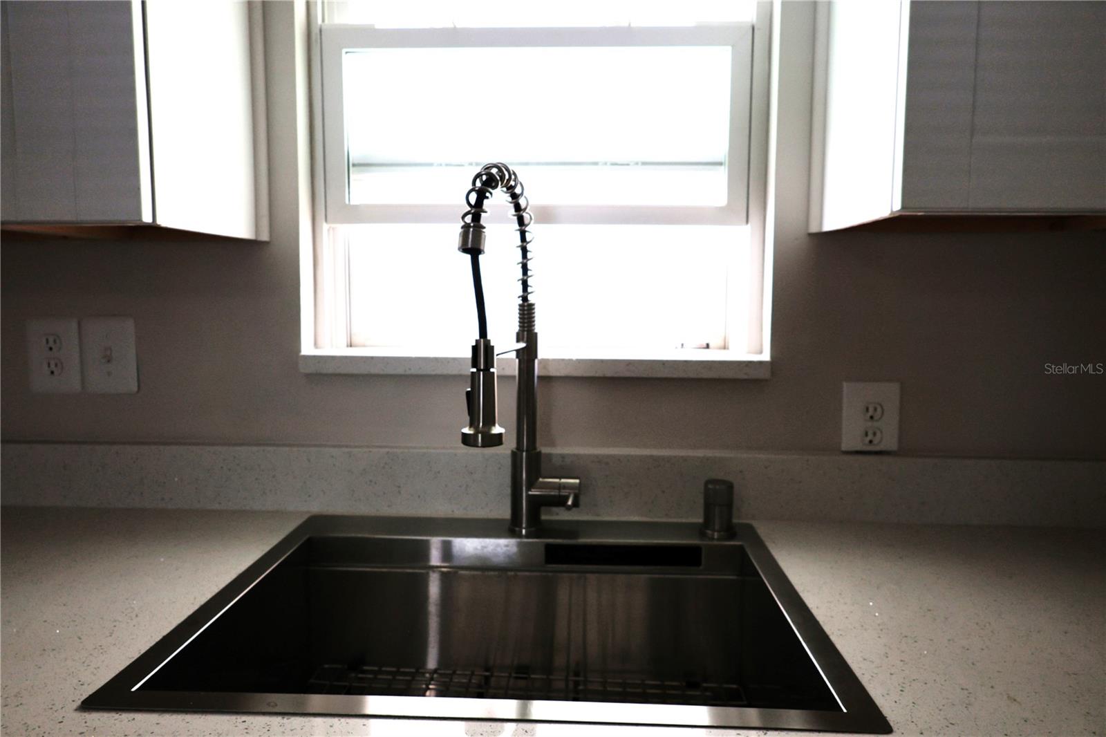 SENATE MANOR UNREC - Residential