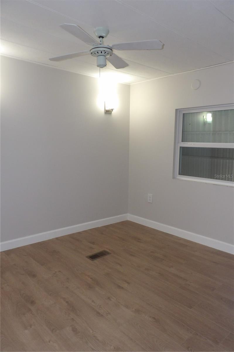 SENATE MANOR UNREC - Residential