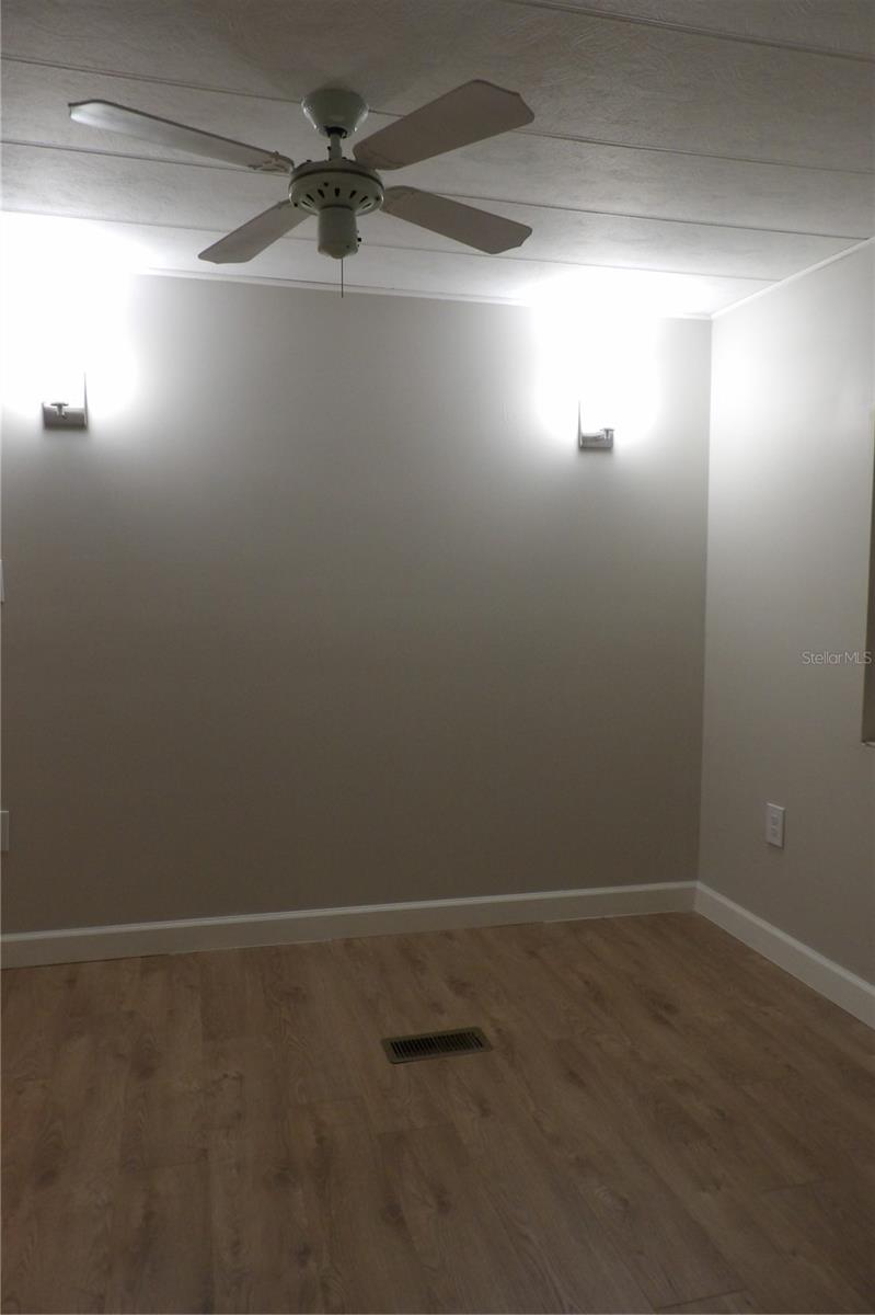 SENATE MANOR UNREC - Residential