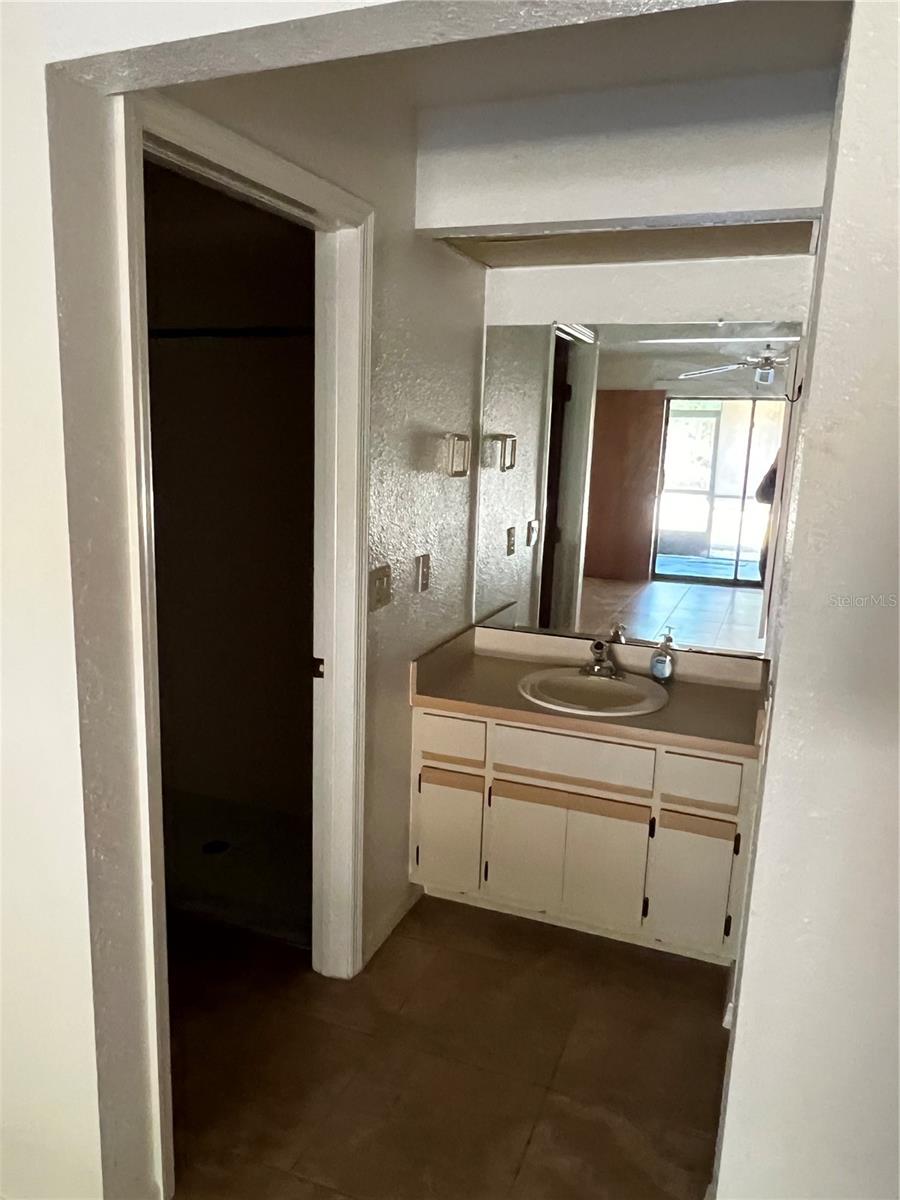 BIRCHWOOD 01 & 02 - Residential Lease