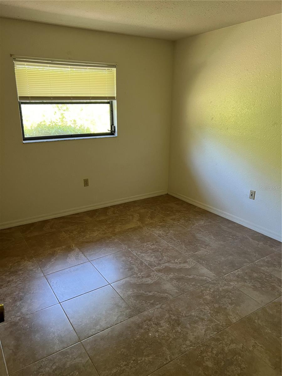 BIRCHWOOD 01 & 02 - Residential Lease