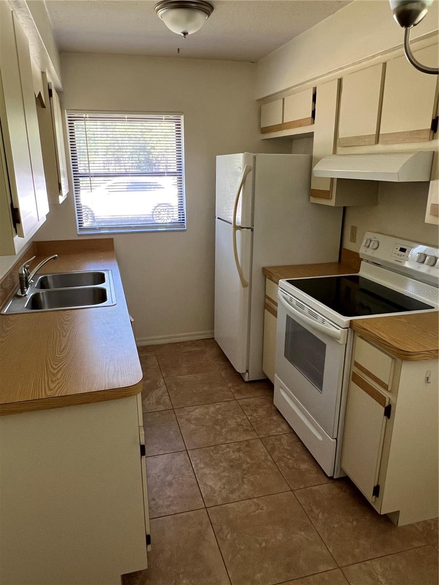 BIRCHWOOD 01 & 02 - Residential Lease