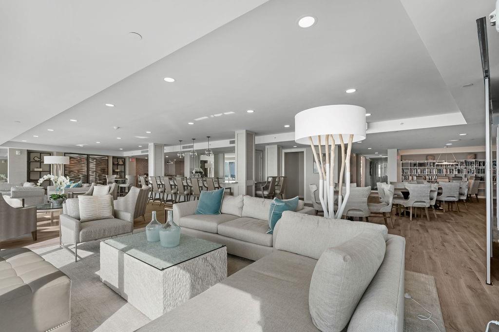 ISLANDER CLUB OF LONGBOAT - Residential