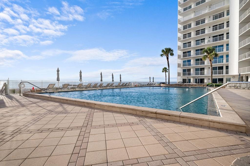 ISLANDER CLUB OF LONGBOAT - Residential