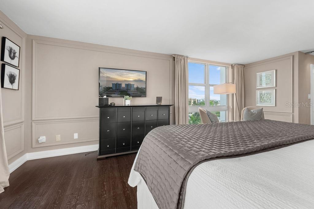 ISLANDER CLUB OF LONGBOAT - Residential