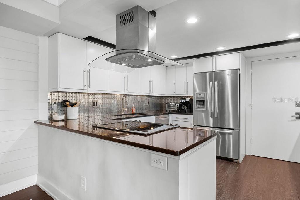 ISLANDER CLUB OF LONGBOAT - Residential