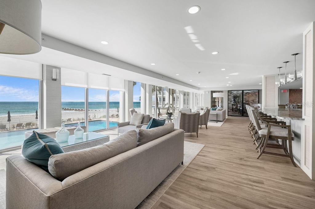 ISLANDER CLUB OF LONGBOAT - Residential