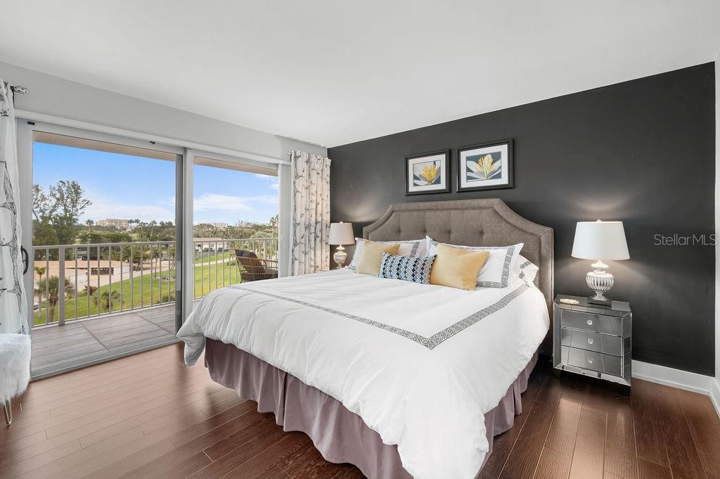 ISLANDER CLUB OF LONGBOAT - Residential