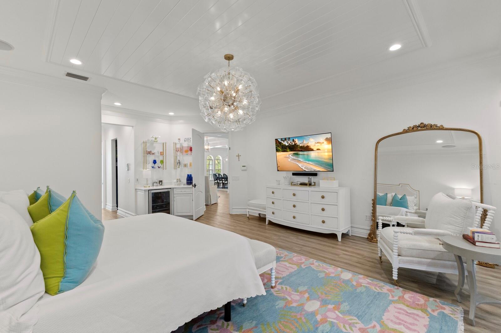 MAHOGANY BAY - Residential