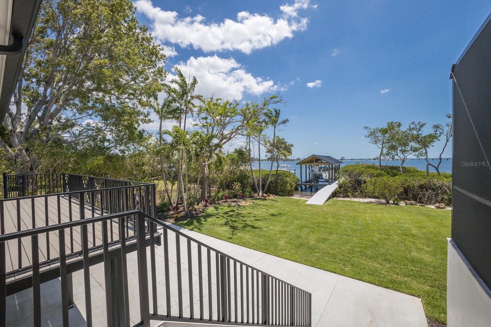 MAHOGANY BAY - Residential