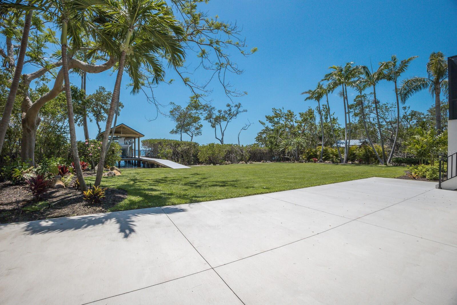 MAHOGANY BAY - Residential