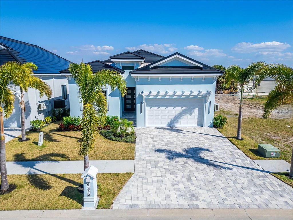 Photo of 6542 Simone Shores Circle, Apollo Beach, FL 33572 (MLS # T3530326)