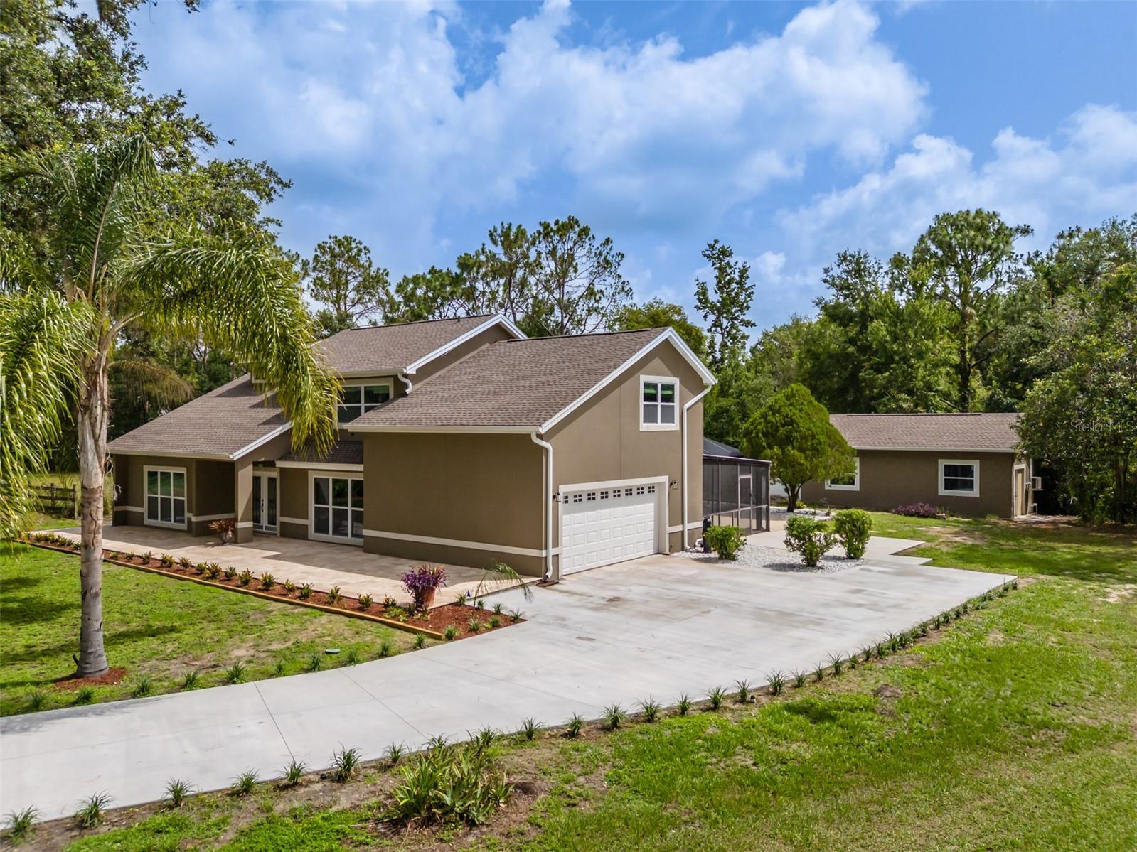 4044 RED FOX COURT