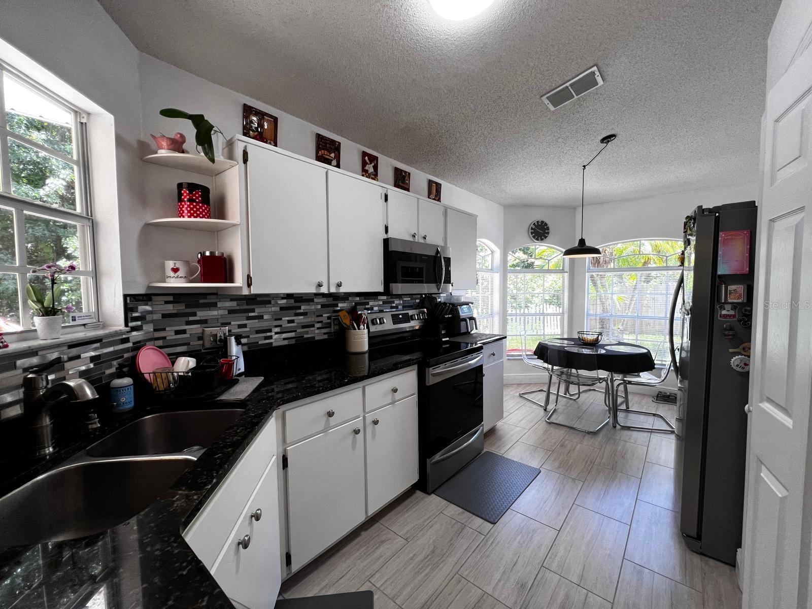 10207 CODY LANE