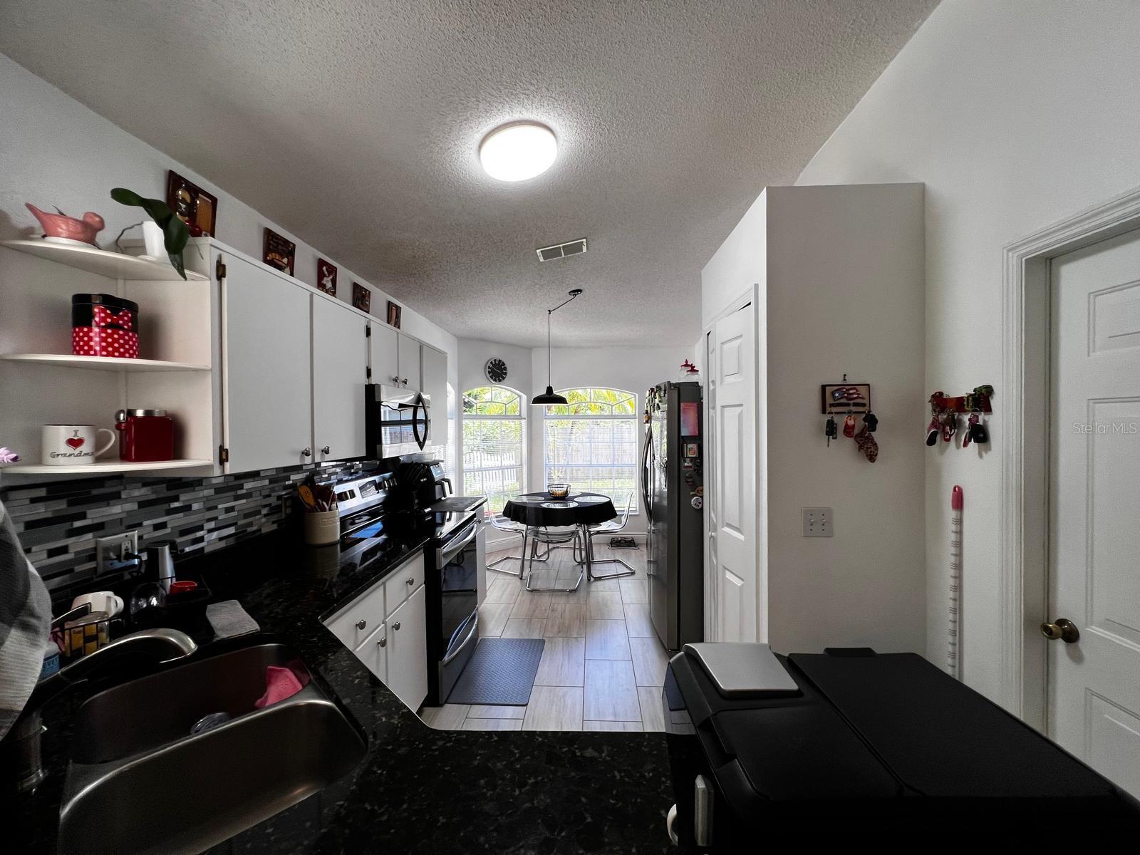 10207 CODY LANE