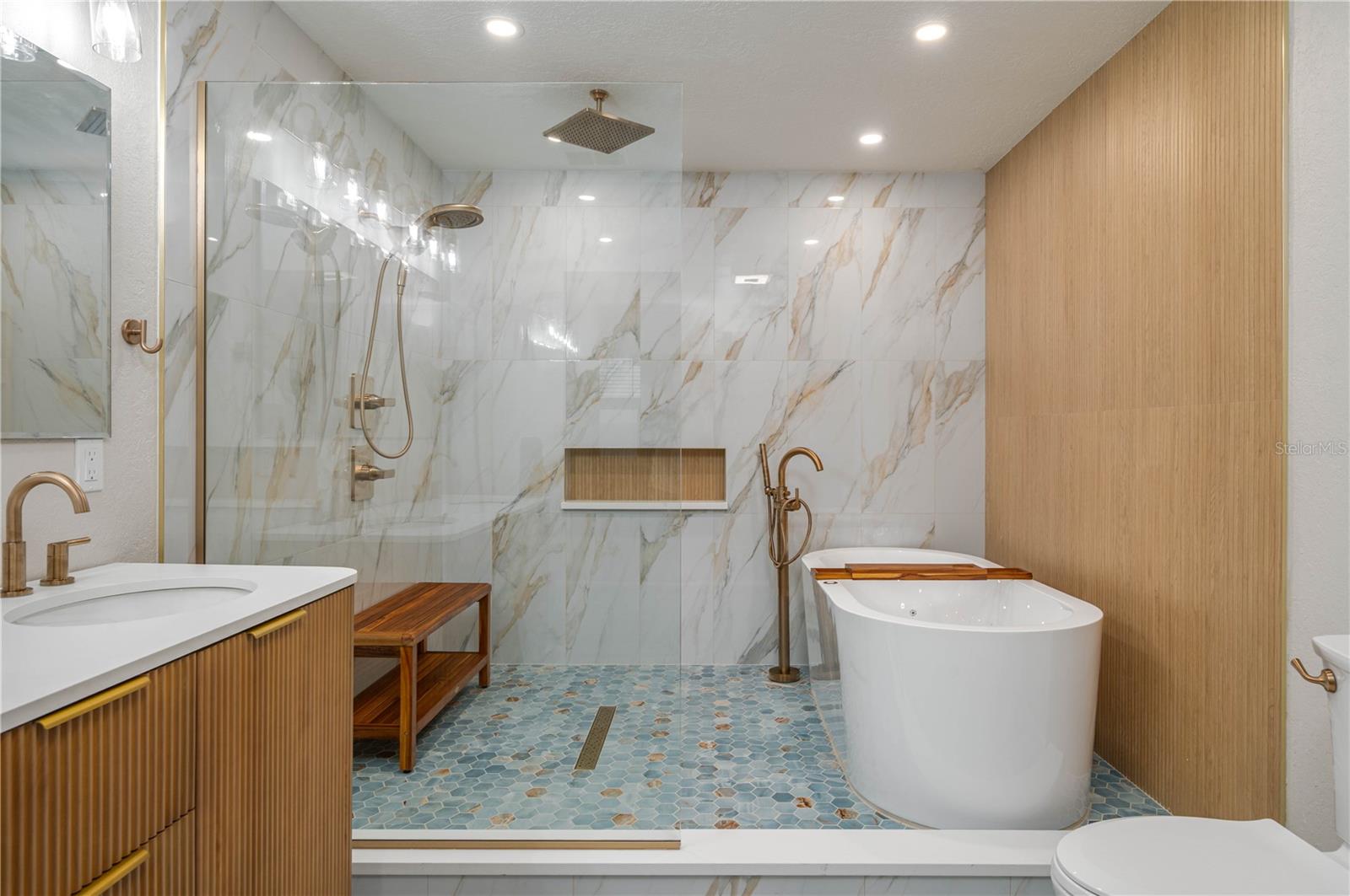 AQUALANE HEIGHTS - Residential