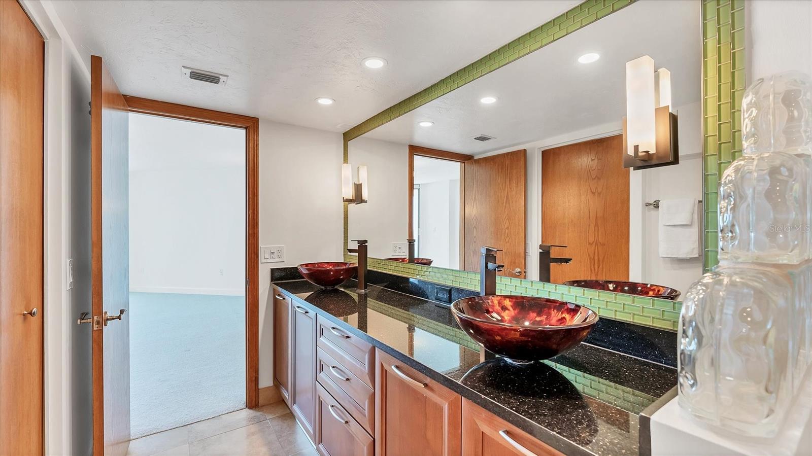 CONDO ON THE BAY TOWER I - Residential Lease