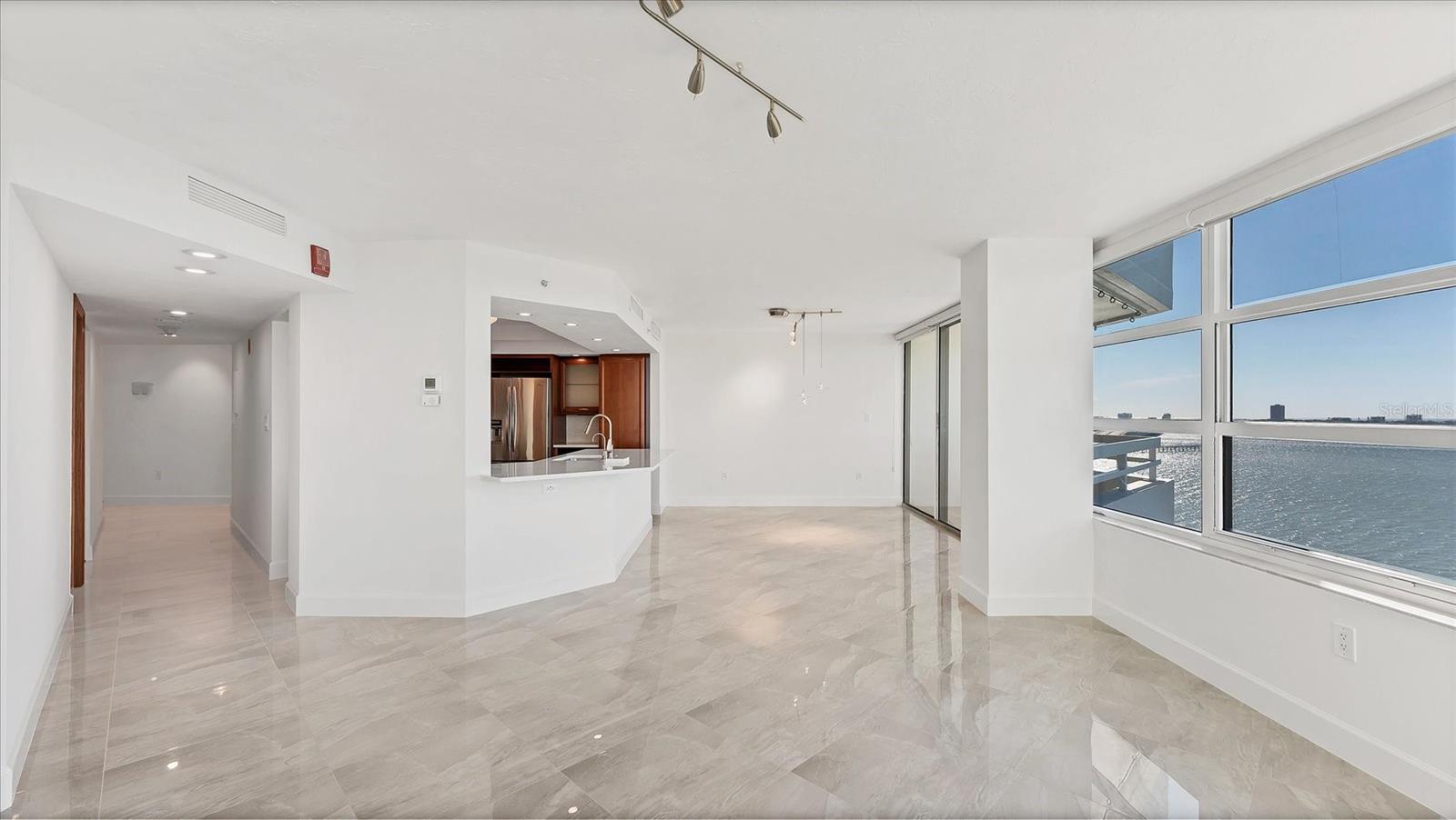 CONDO ON THE BAY TOWER I - Residential Lease