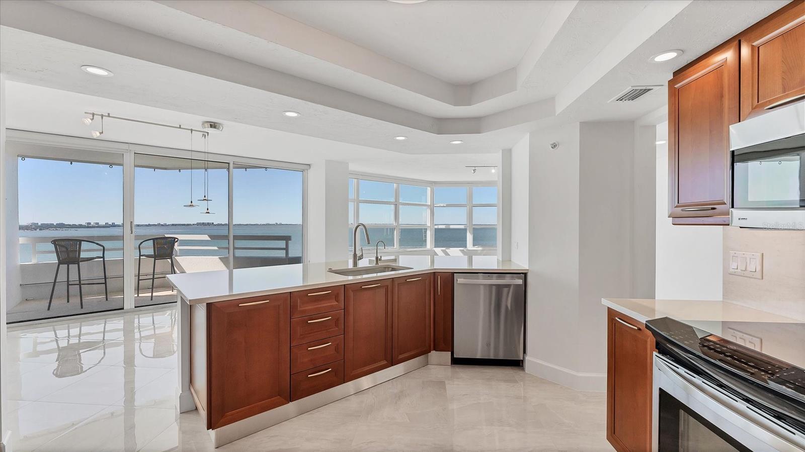 CONDO ON THE BAY TOWER I - Residential Lease