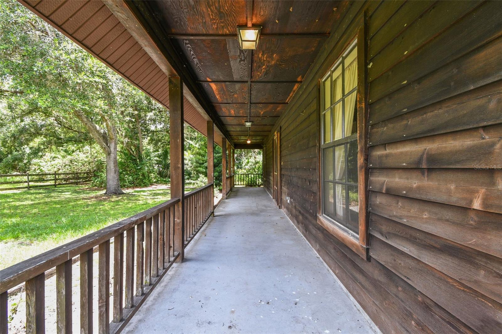 1611 WAGONWHEEL ROAD