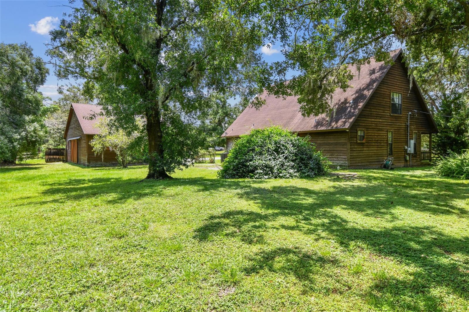 1611 WAGONWHEEL ROAD