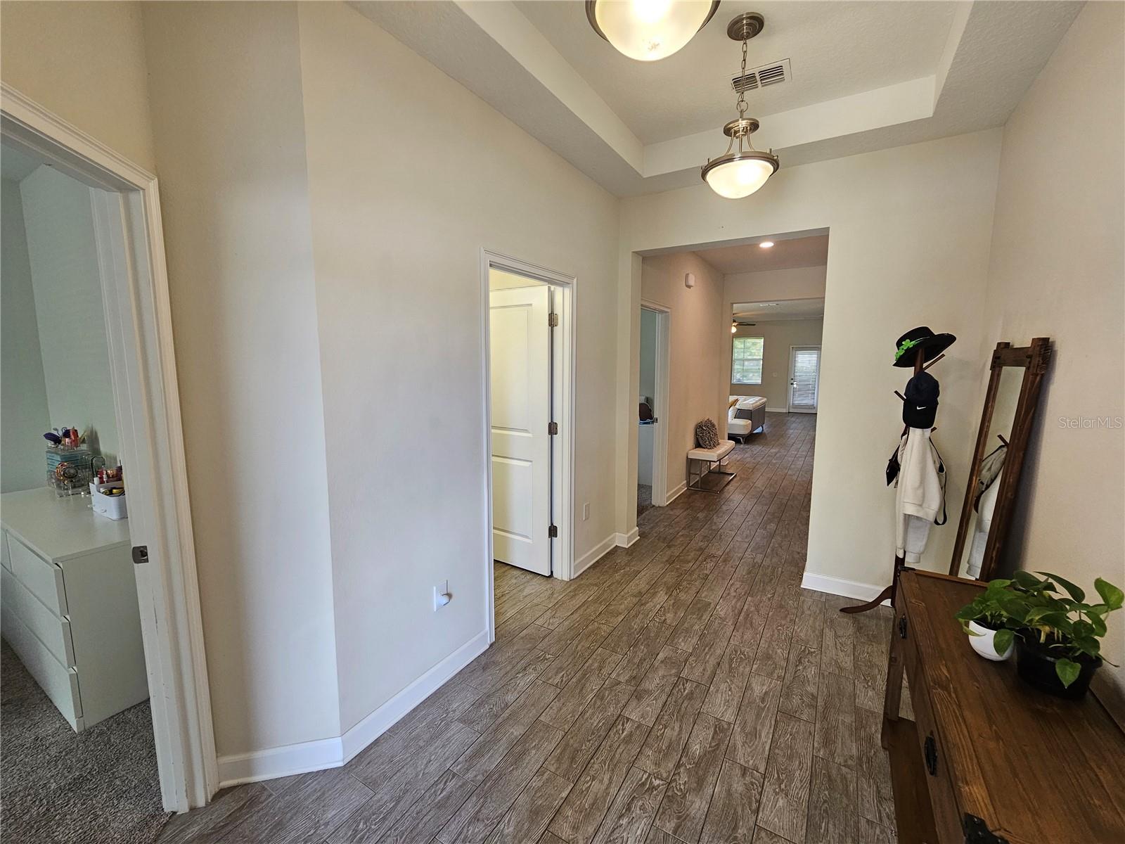 STOREY LAKE - Residential