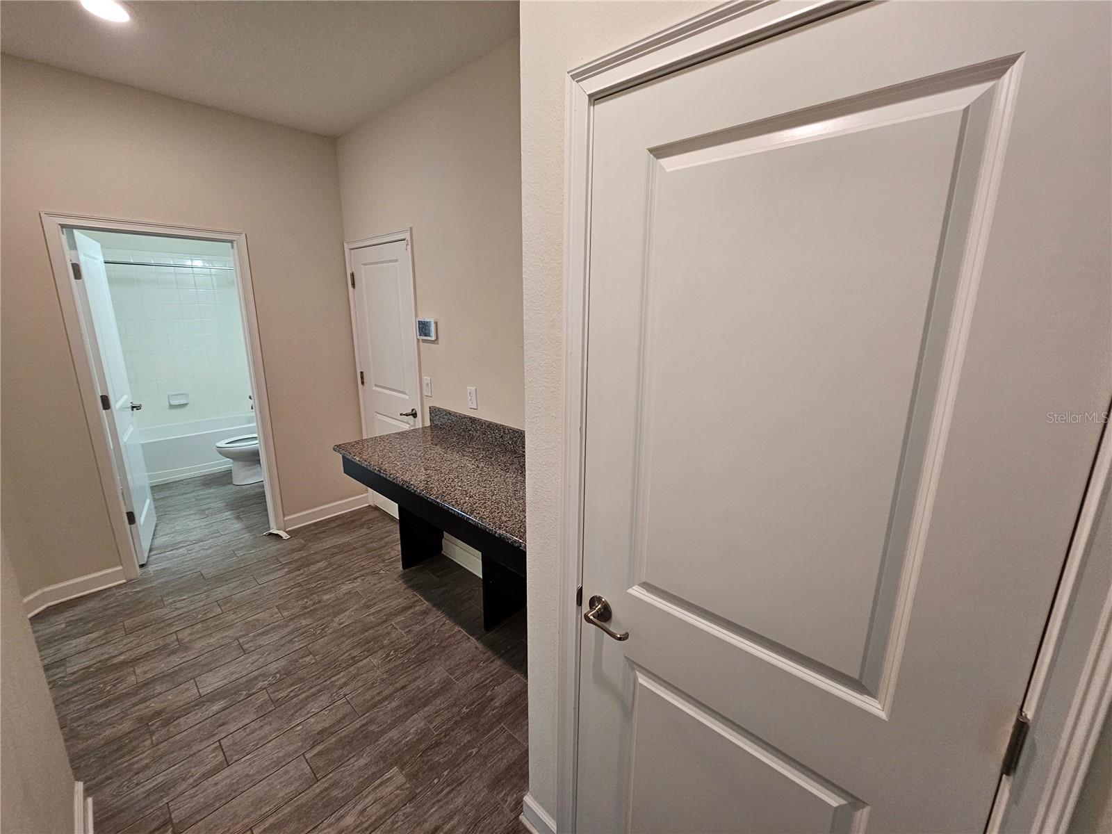 STOREY LAKE - Residential