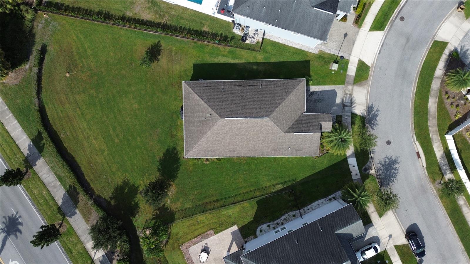 STOREY LAKE - Residential