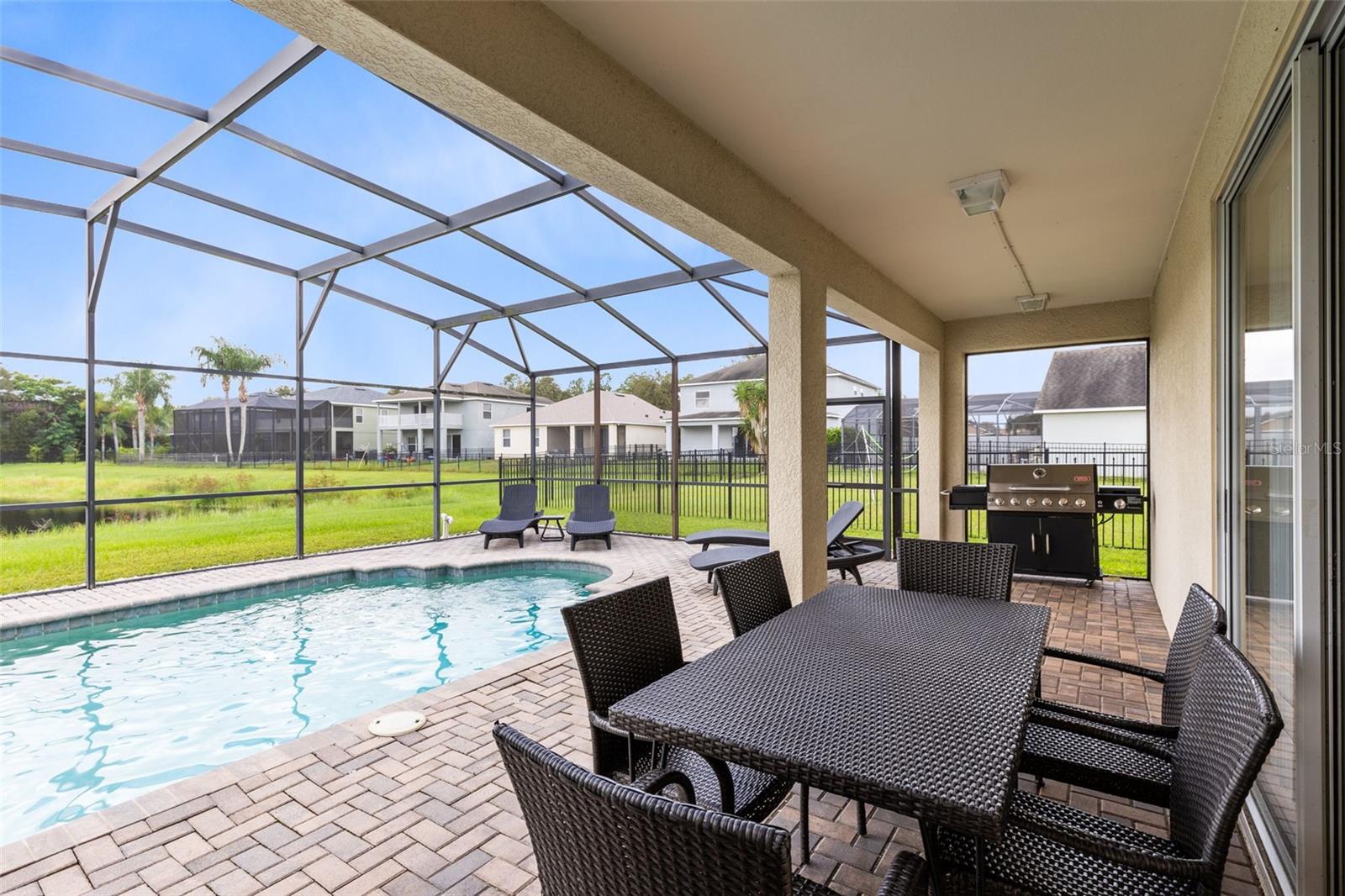 DRAYTON-PRESTON WOODS AT PROVIDENCE - Residential