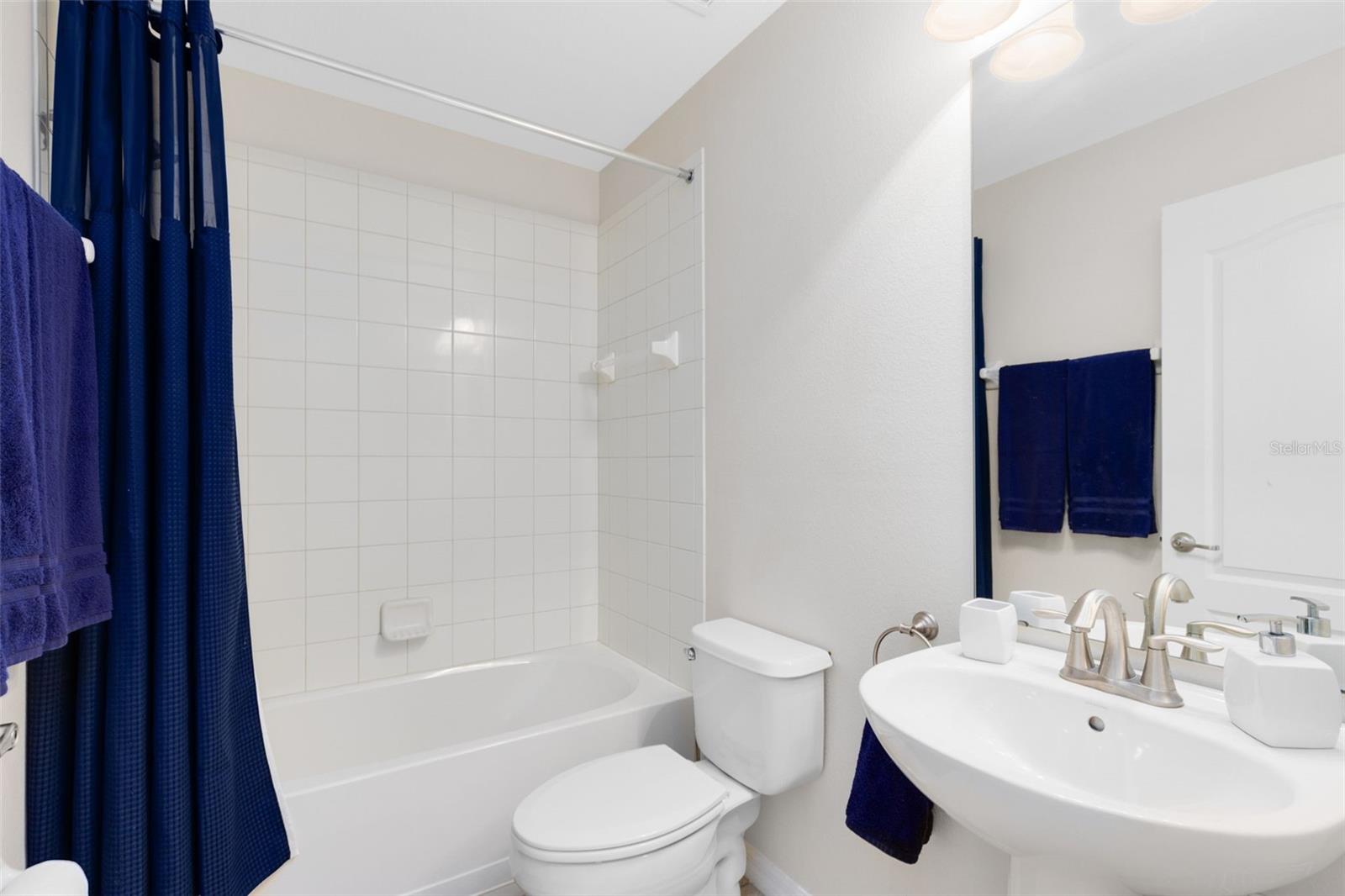 DRAYTON-PRESTON WOODS AT PROVIDENCE - Residential