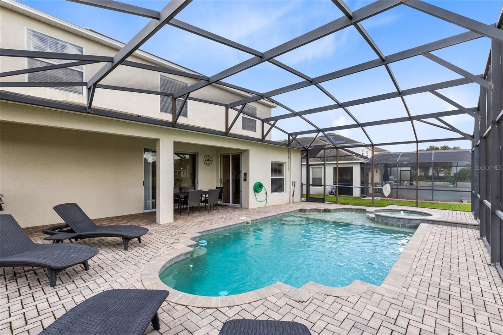 DRAYTON-PRESTON WOODS AT PROVIDENCE - Residential