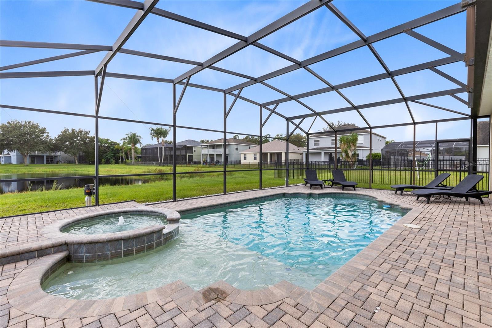 DRAYTON-PRESTON WOODS AT PROVIDENCE - Residential